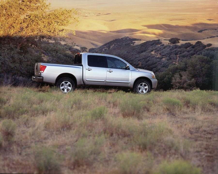  Nissan Titan 2006 года  (фото 8 из 89)